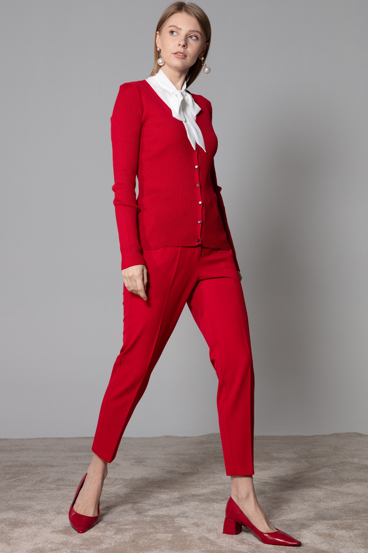 Triko-Önden Düğmeli Hırka