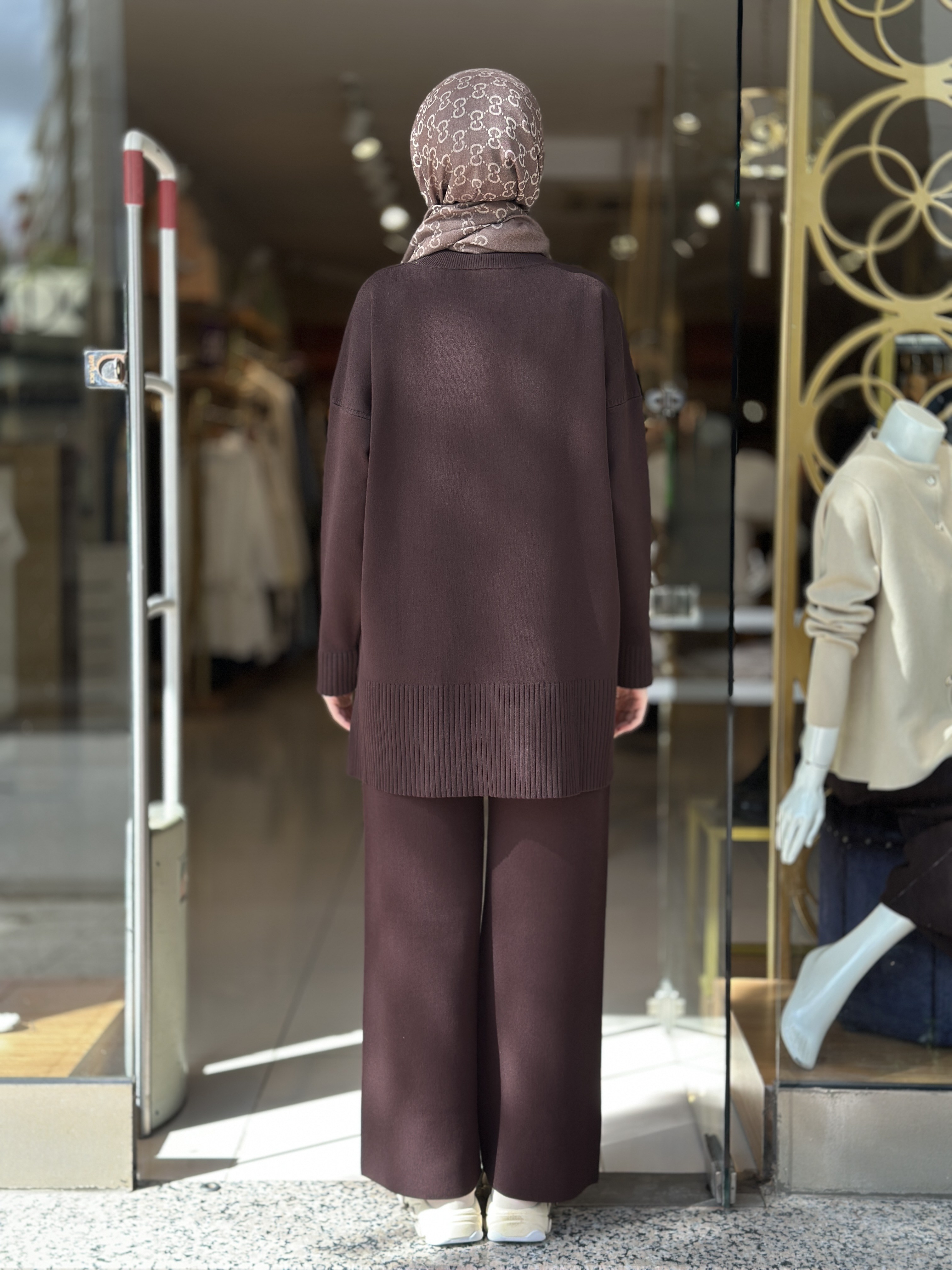Basic Triko Takım - Kahverengi