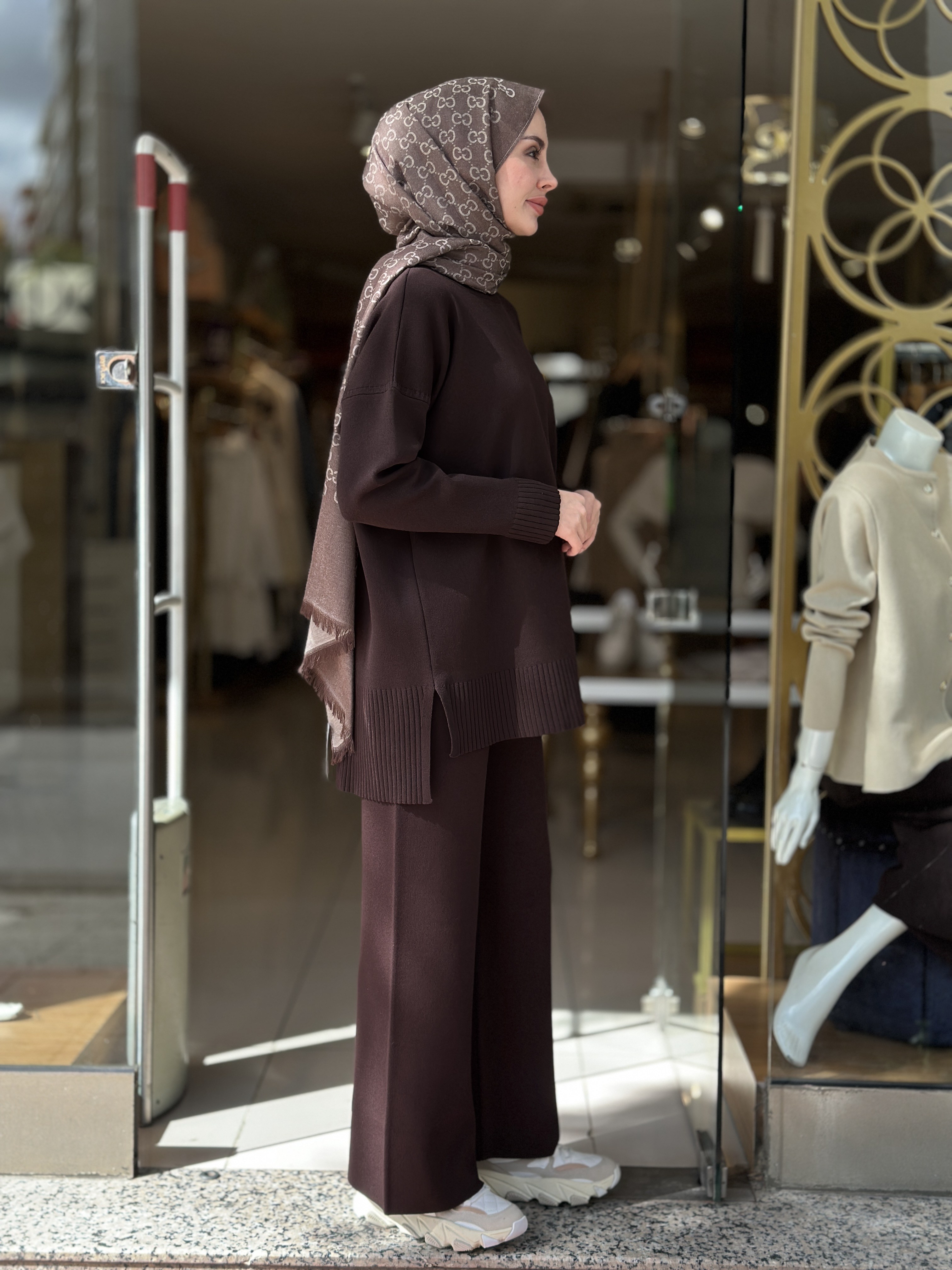 Basic Triko Takım - Kahverengi