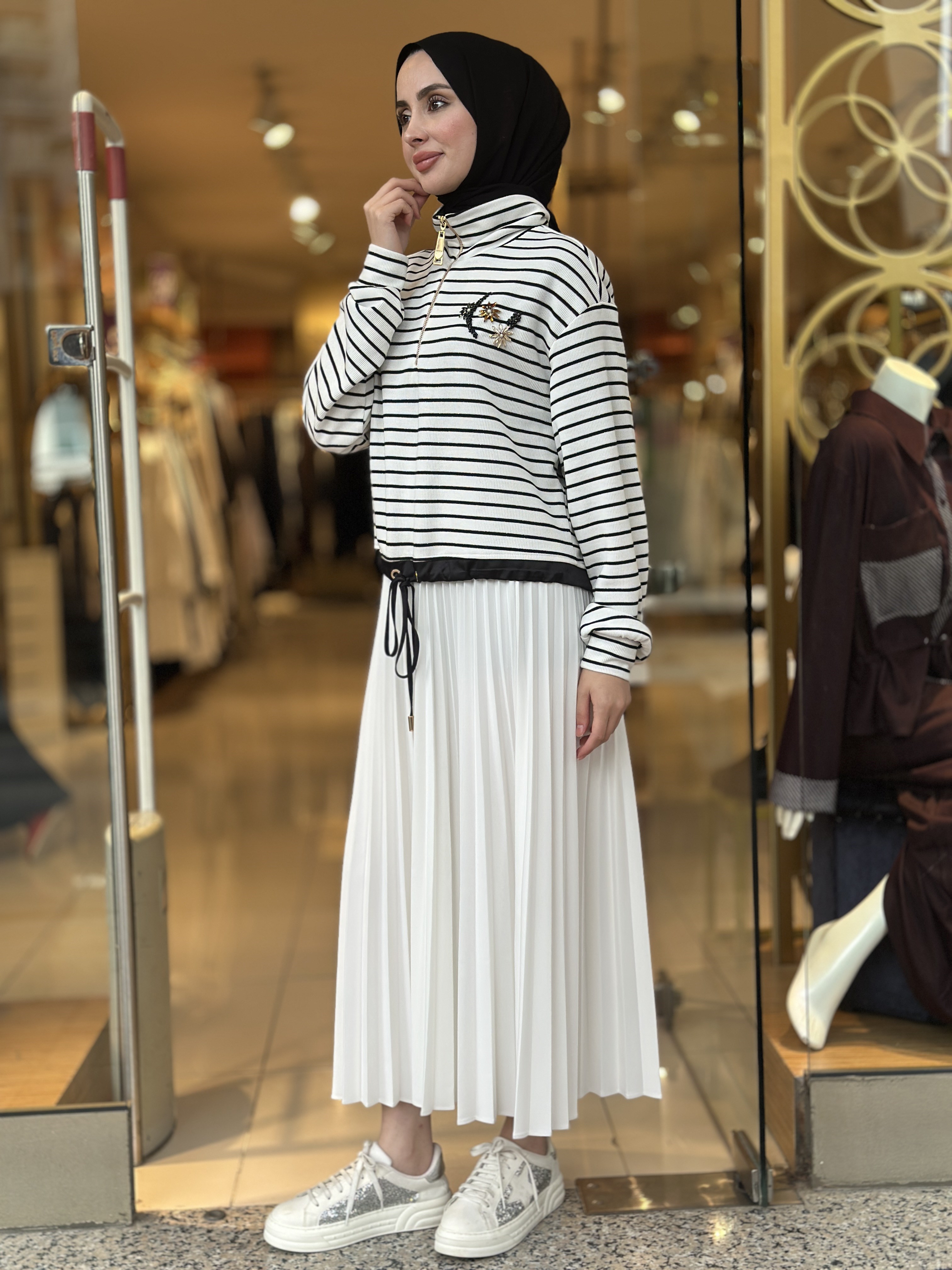 Çizgili Zıp Sweatshirt - Ekru 