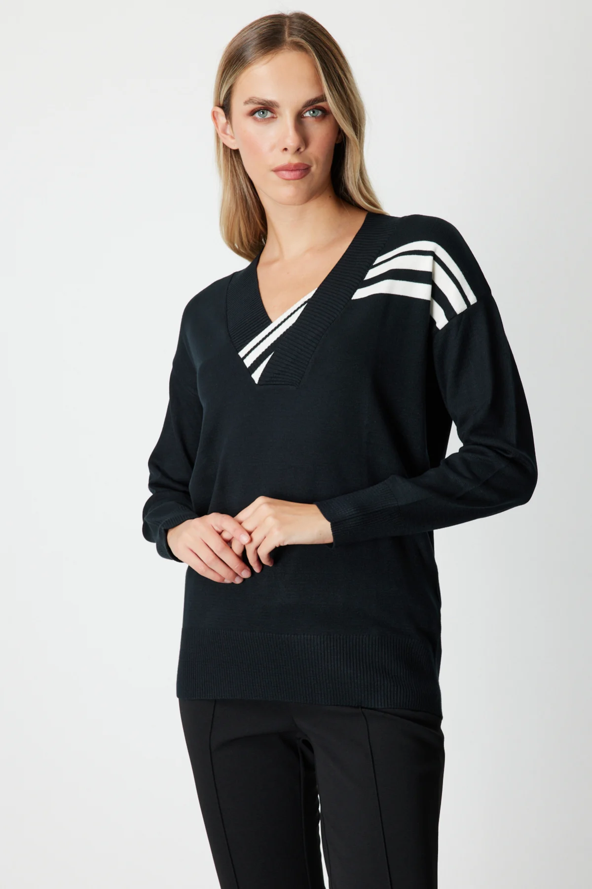 Şerit Detaylı Kazak - Siyah