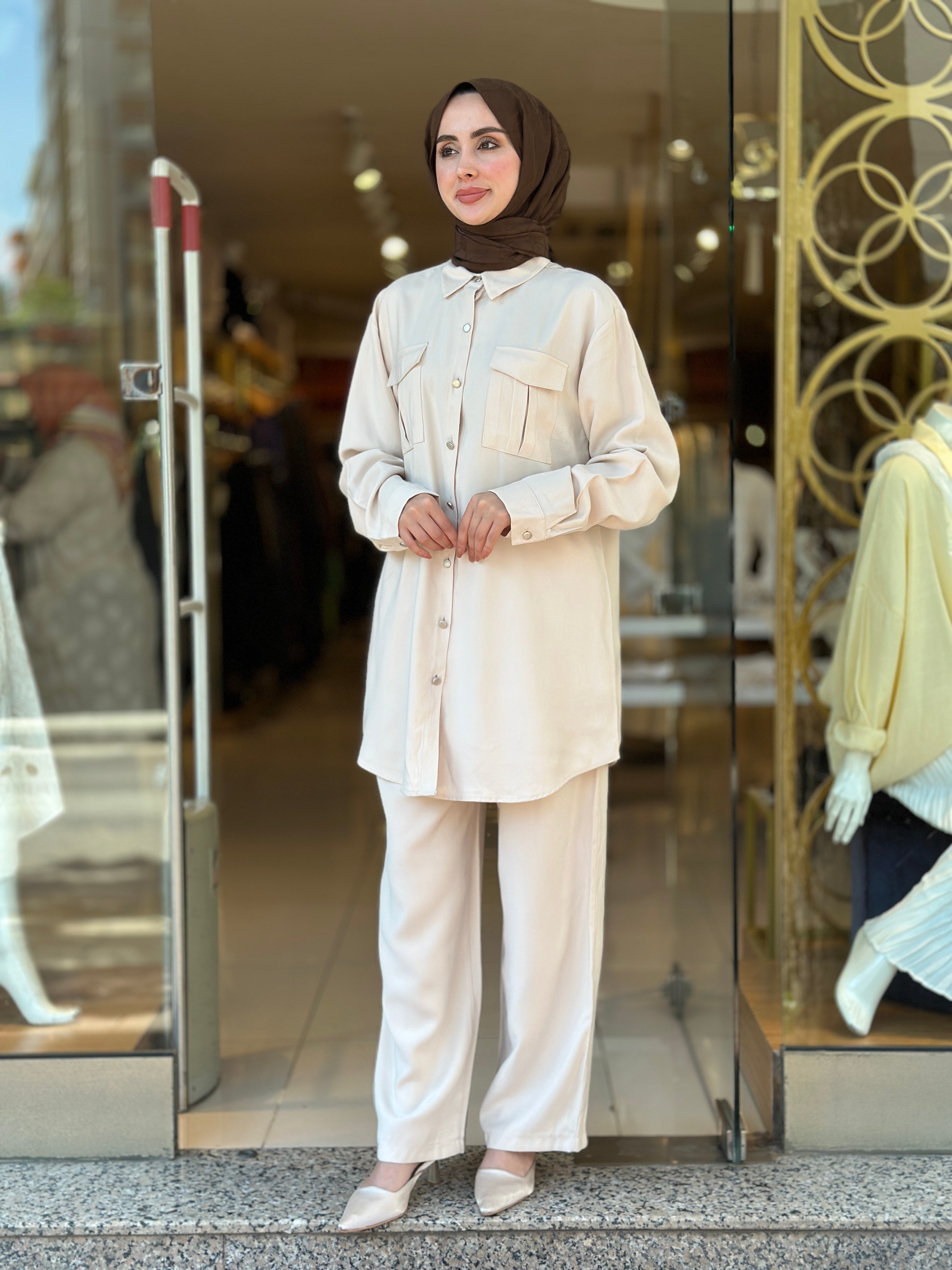 Spor Pantolonlu Takım - Bej