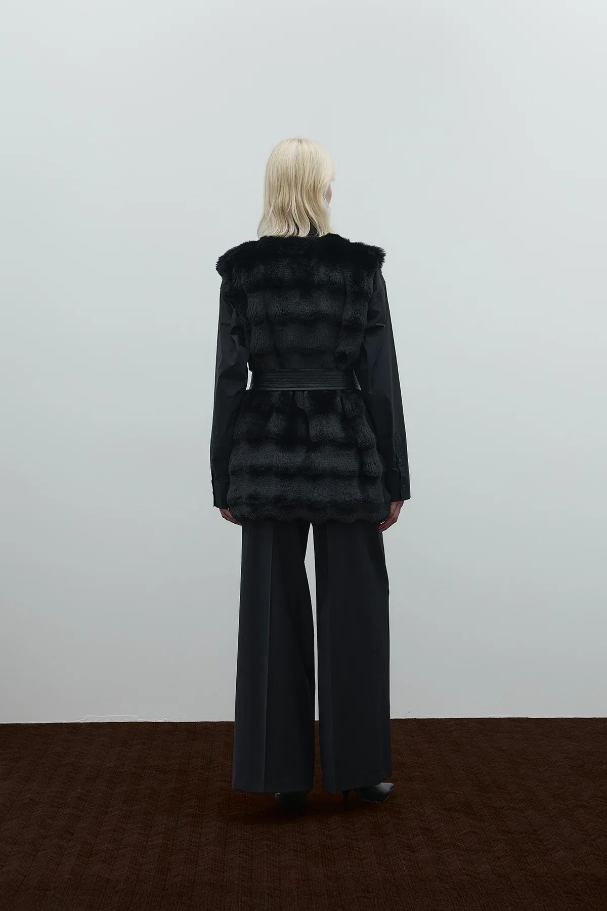 Deri Kemerli Kürk Yelek - Siyah