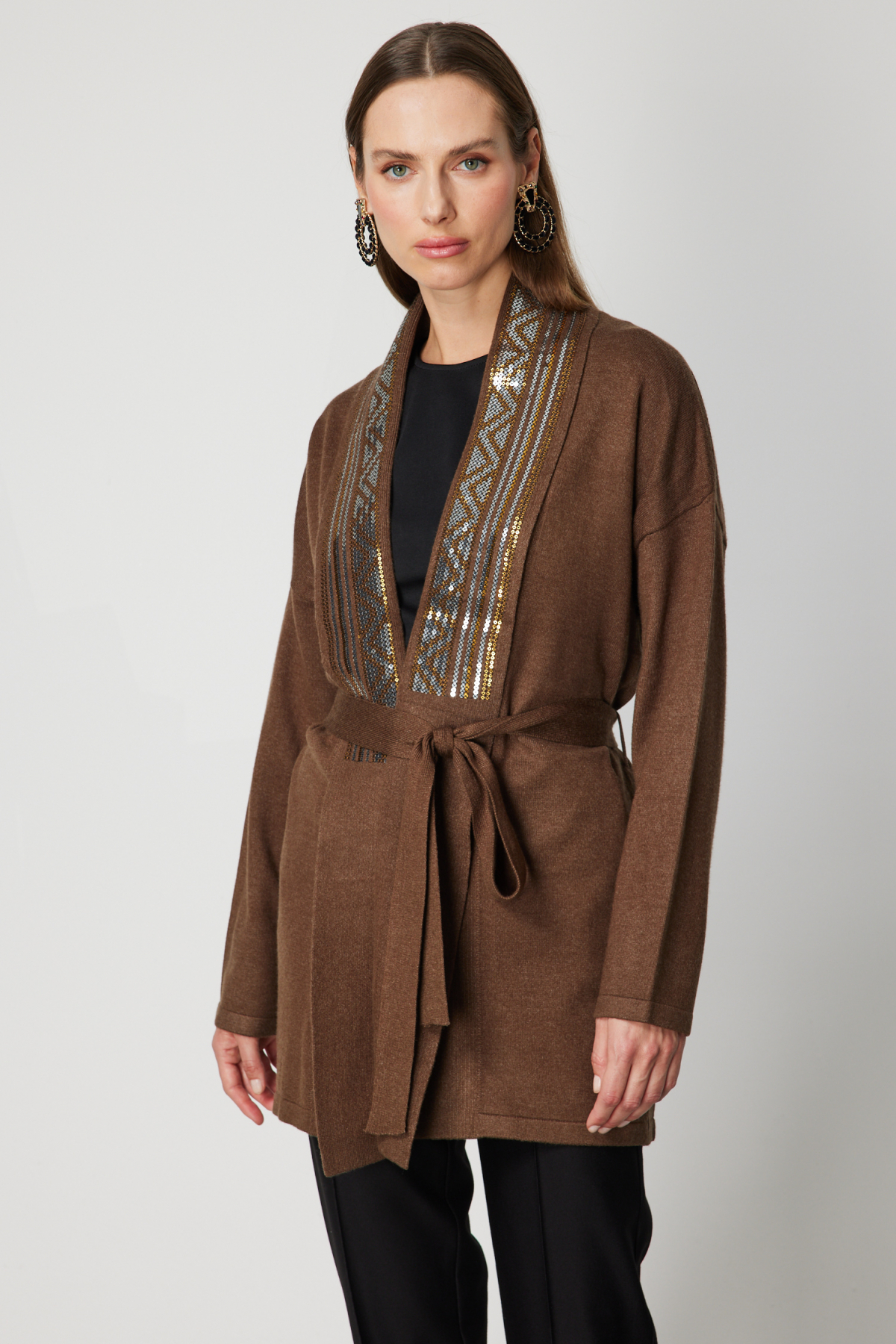 Pul İşlemeli Beli Kuşaklı Triko Hırka- Kahve