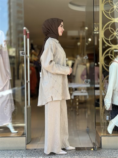 Taş Detaylı Keten Takım - Taş