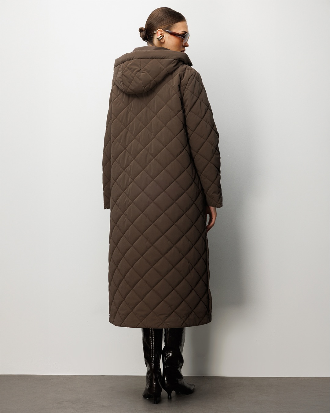 Yanları Düğmeli Şişme Mont - Kahverengi