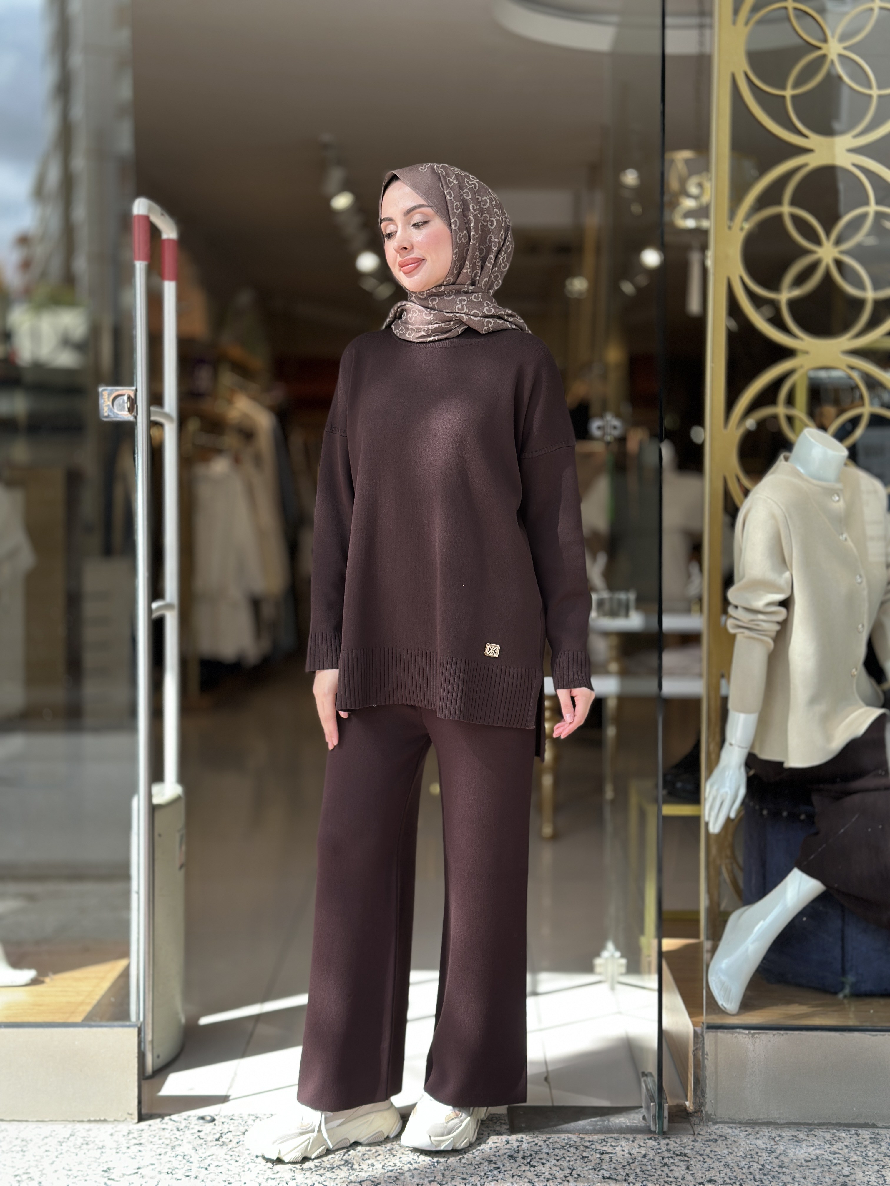 Basic Triko Takım - Kahverengi