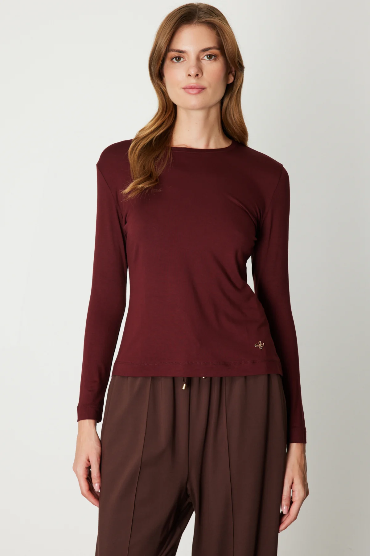 Metal Aksesuarlı Sıfır Yaka Basic Bluz - Bordo