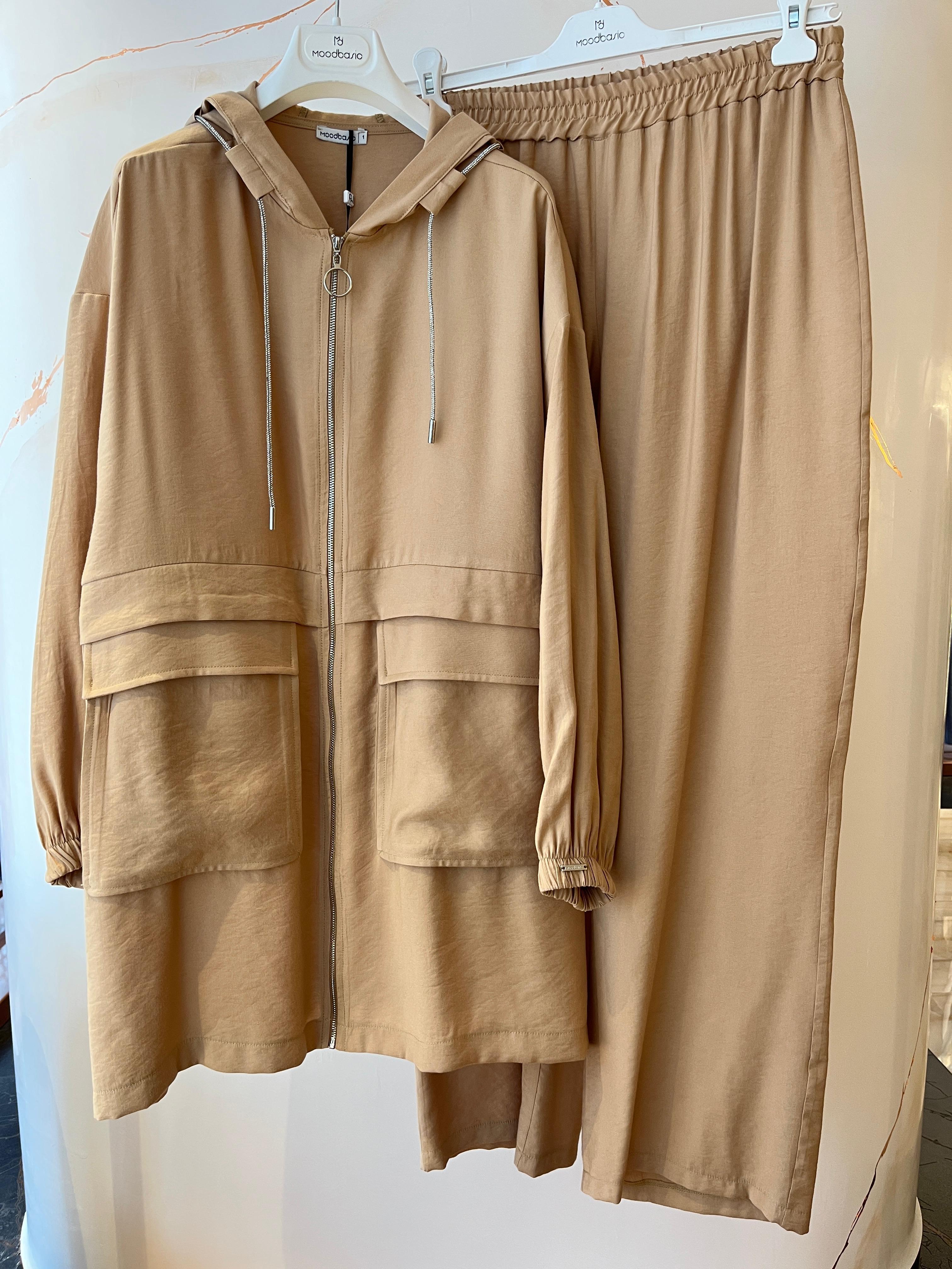 Taşlı Kordonlu Fermuarlı Keten Takım - Bej