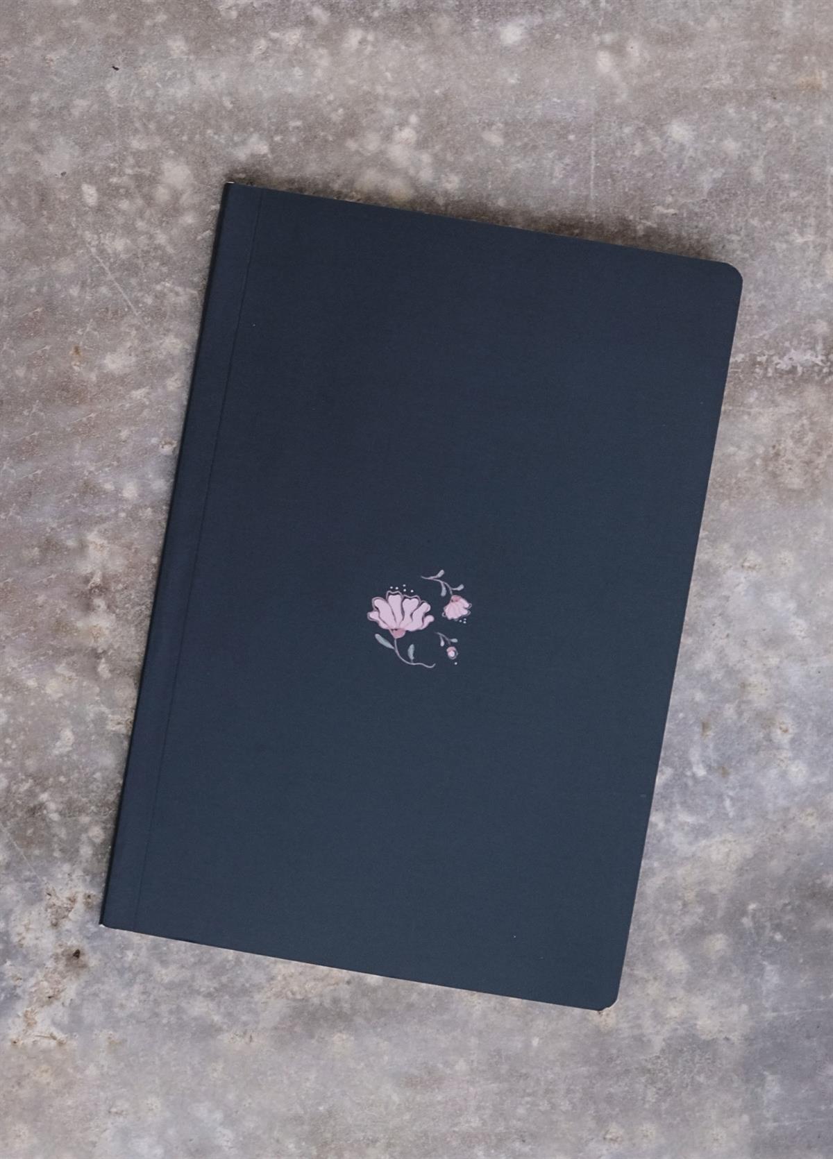 LILY İNCE DEFTER