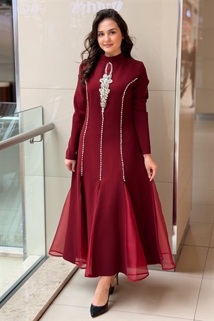 White Corner Düz Kesim Kristal Taş İşlemeli Abiye