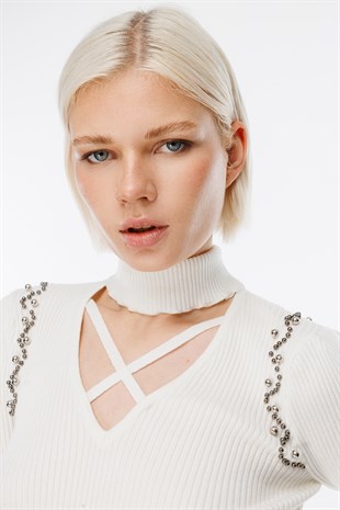 On Fashion Çapraz Dikiş Yaka Kazak