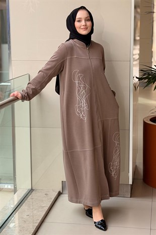 Nurcan Çetin Random Desen Spor Dikiş Önden Tam Boy Fermuarlı Ferace