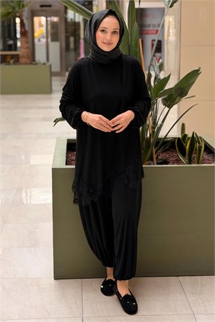 Nurcan Çetin Tunik Altı Güpürlü Bol Pantolonlu Takım