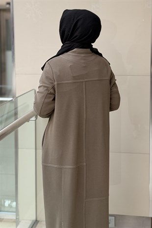 Nurcan Çetin Random Desen Spor Dikiş Önden Tam Boy Fermuarlı Ferace