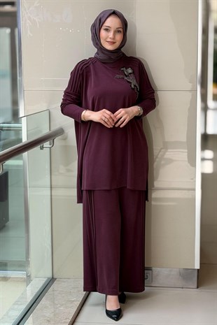 Nurcan Çetin Göğsü İşlemeli Nervür Detaylı Tunik Pantolon Takım
