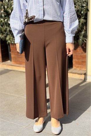 Sentez Arkası Lastikli Kısa Geniş Paça Pantolon