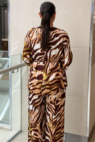Kahma Zebra Desen Pantolonlu Takım