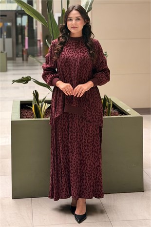 Nurcan Çetin Leoper Desenli Tunik Etek Takım