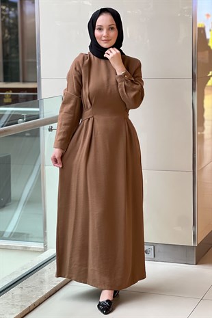 Nuss Pileli Kuşak Detaylı Elbise