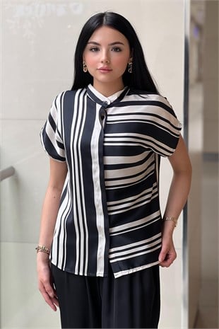 On Fashion Yarısı Dikey Yarısı Yatay Çizgili Kolsuz Bluz