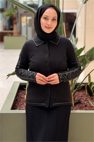 Ghisa Yaka Kol Ve Arkası Zımba Detaylı Triko Gömlek
