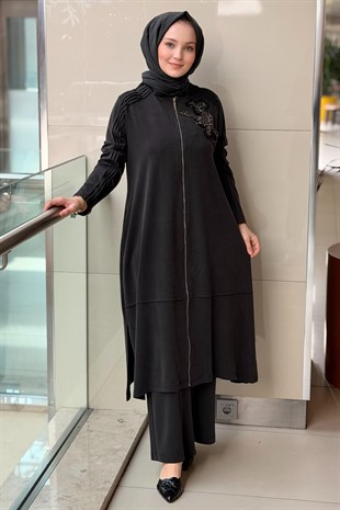 Nurcan Çetin Boncuk İşli Nervürlü Fermuarlı Uzun Kap Pantolon Takım