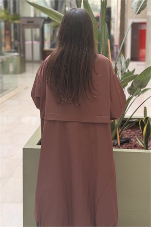 Ghisa Dik Yaka Asimetrik Çapraz Çıtçıtlı Kap