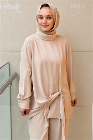 Ghisa Dik Yaka Asimetrik Kesim Tunik Pantolon Takım