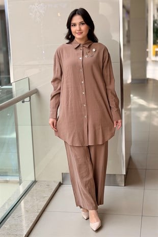 Nurcan Çetin Broş Detaylı Gömlek Pantolon Basic Takım