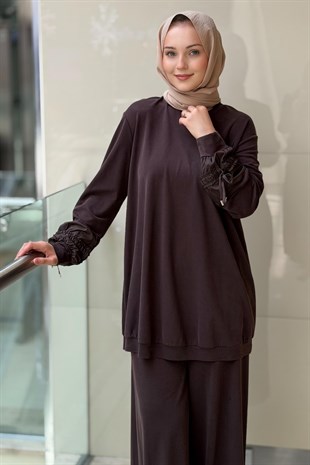 Nurcan Çetin Kolları Büzgü Efektli Tunik Pantolon Takım