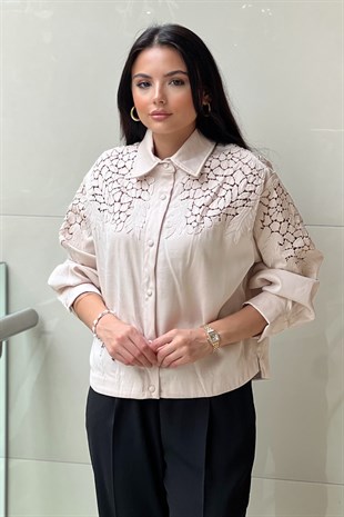 İpekyol Güpür Detaylı Çıtçıtlı Kısa Ceket