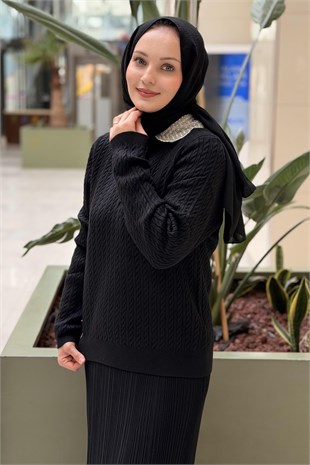 Ghisa Yakası İnci İşlemeli Örgü Desenli Triko Tunik