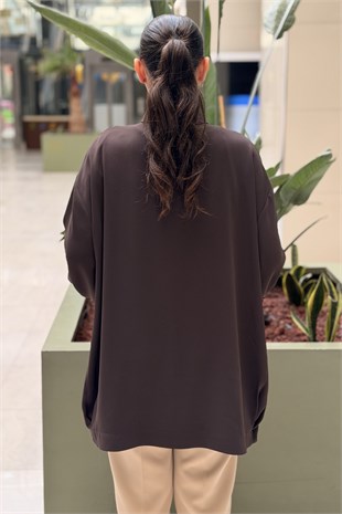 Ghisa Dik Yaka İnce Flar Detaylı Gömlek