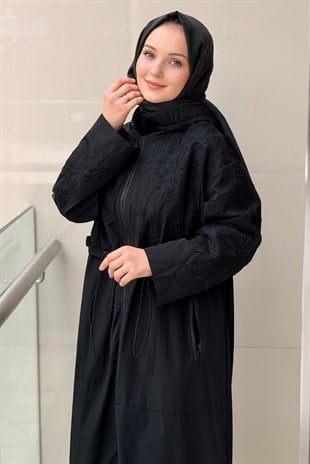 Ghisa Kapüşonlu Çiçek Detaylı Ara Boy Kap