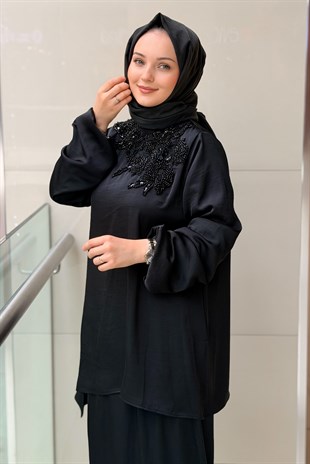 Nurcan Çetin Heddy Yakası Çiçek Boncuk İşlemeli Tunik Etek Takım