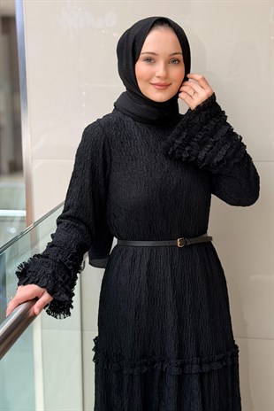 Nurcan Çetin Kolları Ve Etek Ucu Fırfır Detaylı Astarlı Bürümcük Elbise