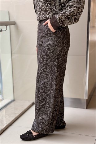 Twist Jakarlı Barrel Fit Pantolon