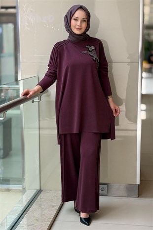 Nurcan Çetin Göğsü İşlemeli Nervür Detaylı Tunik Pantolon Takım