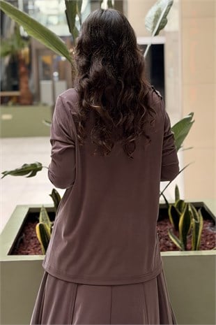 Nurcan Çetin Omuzu Kabartma Çiçek Detaylı Tunik Etek Takım