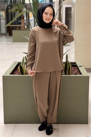 Nuss Önü Kısa Arkası Uzun Tunik Pantolon Basic Takım