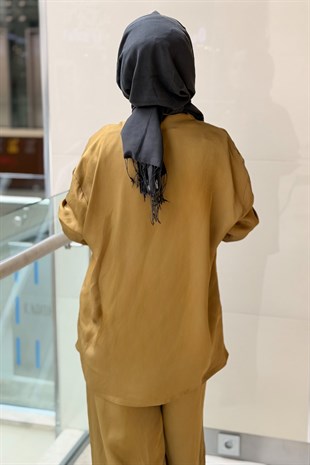 Ghisa Yaka Gold Düğmeli Asimetrik Kesim Tunik Pantolon Takım