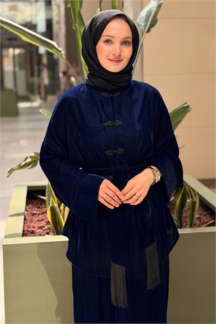Ghisa Önü Nakış Kapamalı Püsküllü Kuşaklı Kadife Takım
