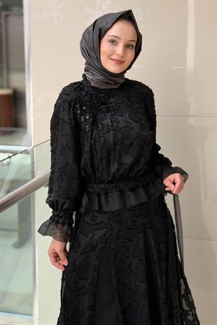 Matex Pul Payet İşlemeli Saçak Bluzlu Fırfırlı Etekli Abiye Takım