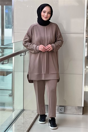 Fuat Gürşen Kolları İşlemli Nervür Detaylı Tunik Pantolon Takım