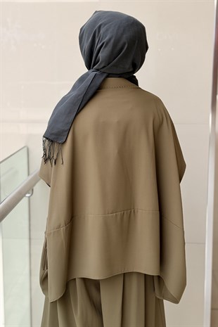 Ghisa Kruvaze Yaka Dikiş Detaylı Kolsuz Ceket Geniş Paça Pantolonlu Takım