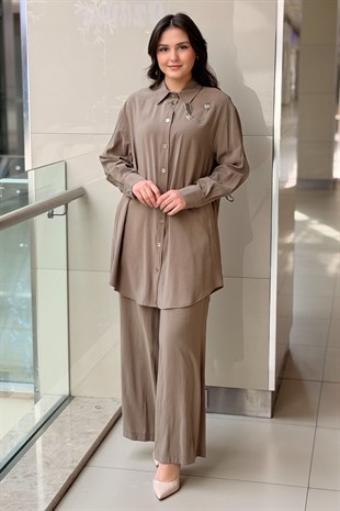 Nurcan Çetin Broş Detaylı Gömlek Pantolon Basic Takım