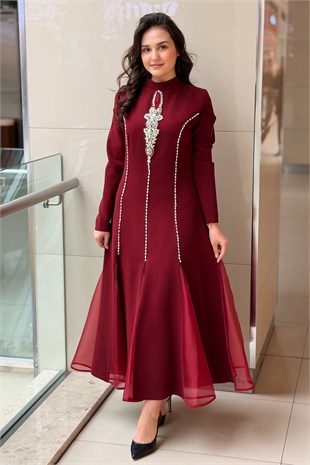 White Corner Düz Kesim Kristal Taş İşlemeli Abiye