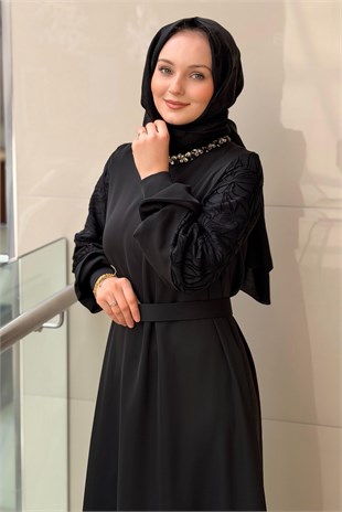 Matex Yakası Damla Taşlı Kolları Desenli Abiye Elbise