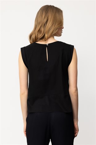 On Fashion Asimetrik Kolsuz Bluz